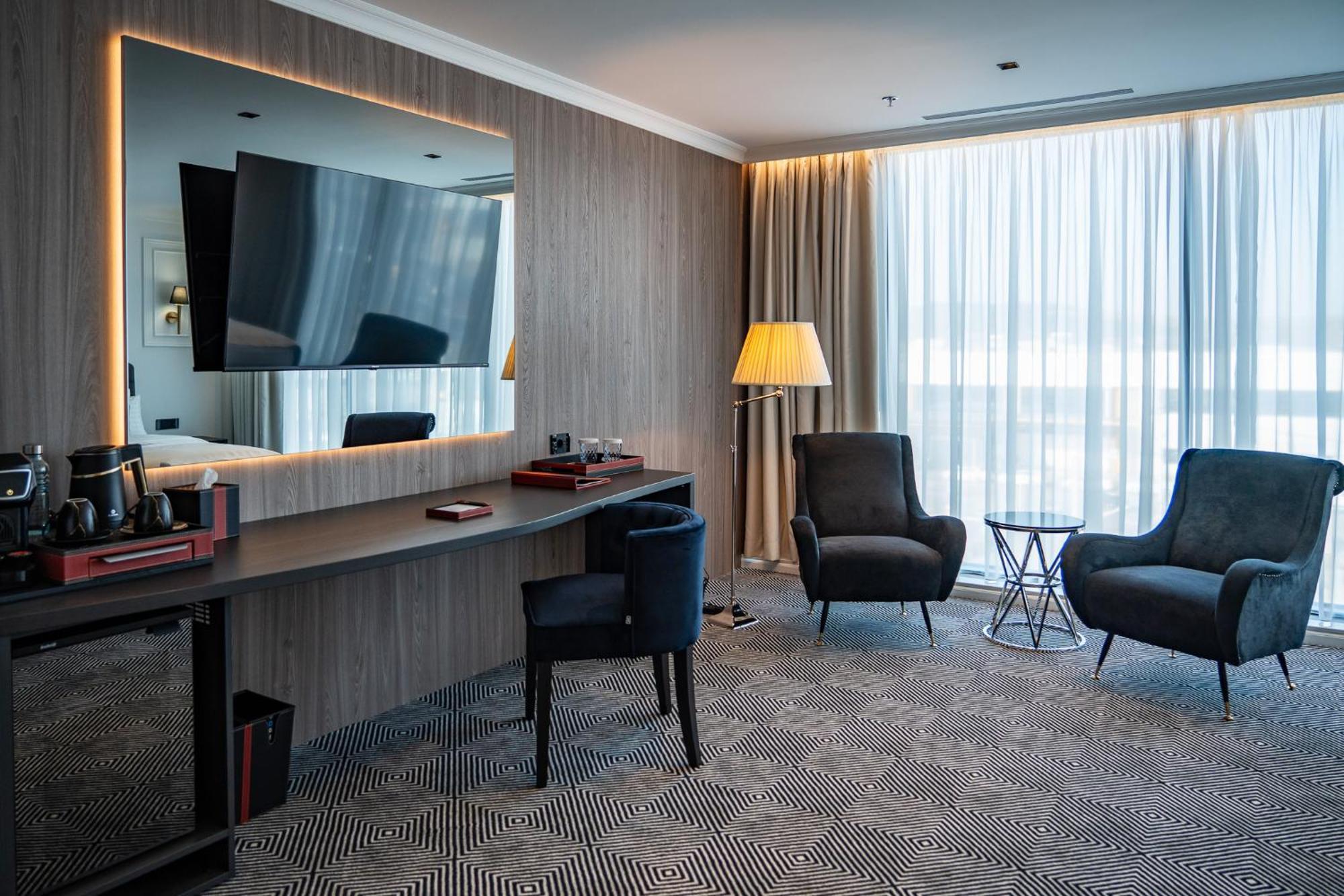 Sky Airport Hotel